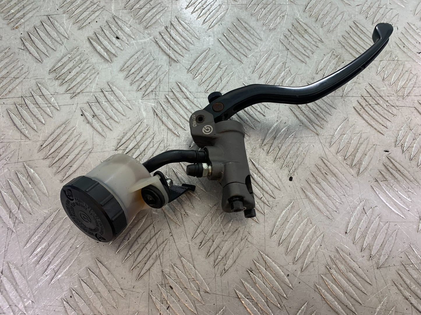 APRILIA RSV4 FACTORY BREMBO FRONT MASTER CYLINDER YEAR 2009-2012 (CMB1224)