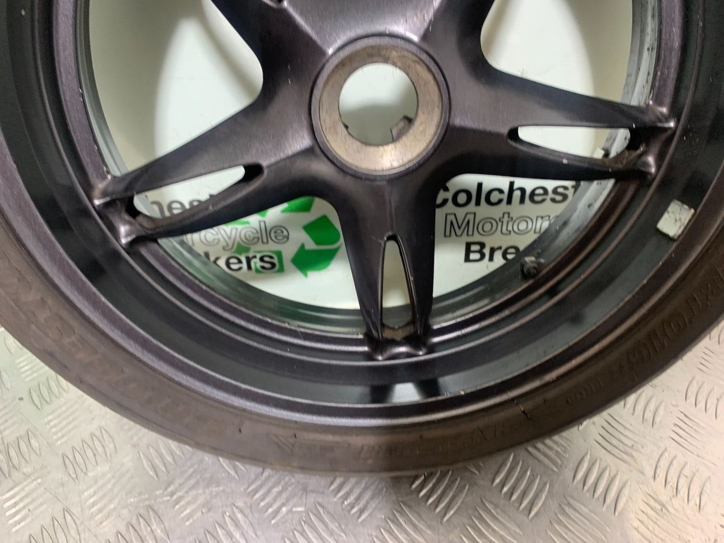 TRIUMPH 1050 SPRINT ST REAR WHEEL (TYRE WILL PASS MOT)  2004-2007 (CMB1197)