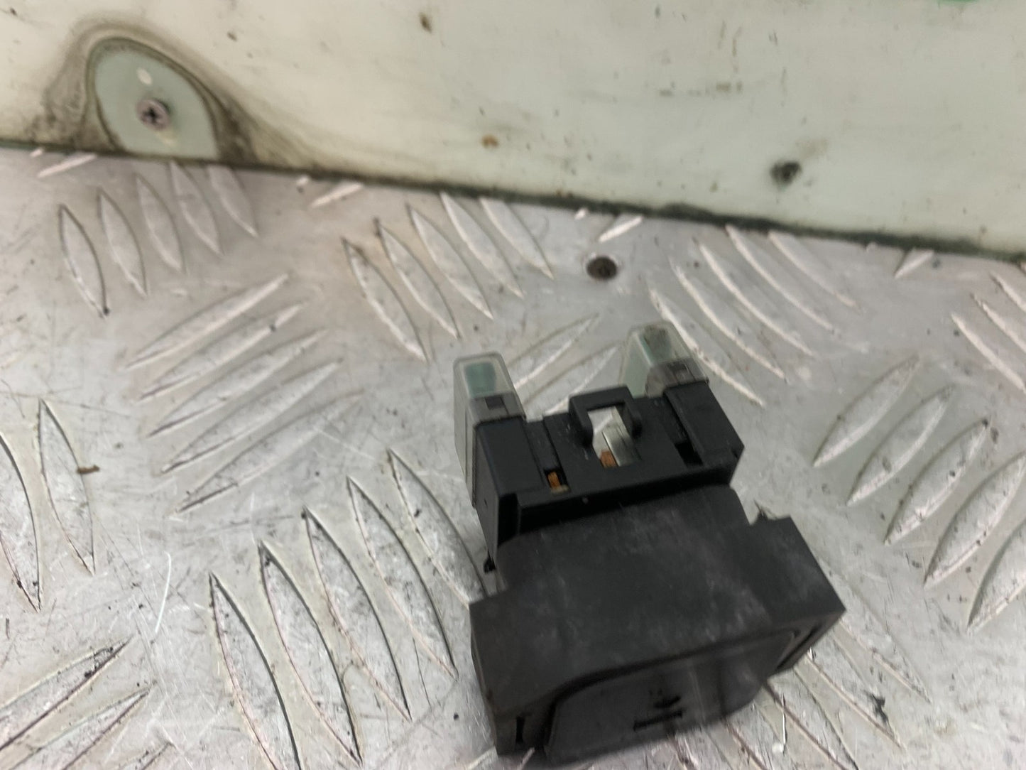 KTM 690 DUKE R LC4 STARTER SOLENOID YEAR 2012-2015  (CMB1180)