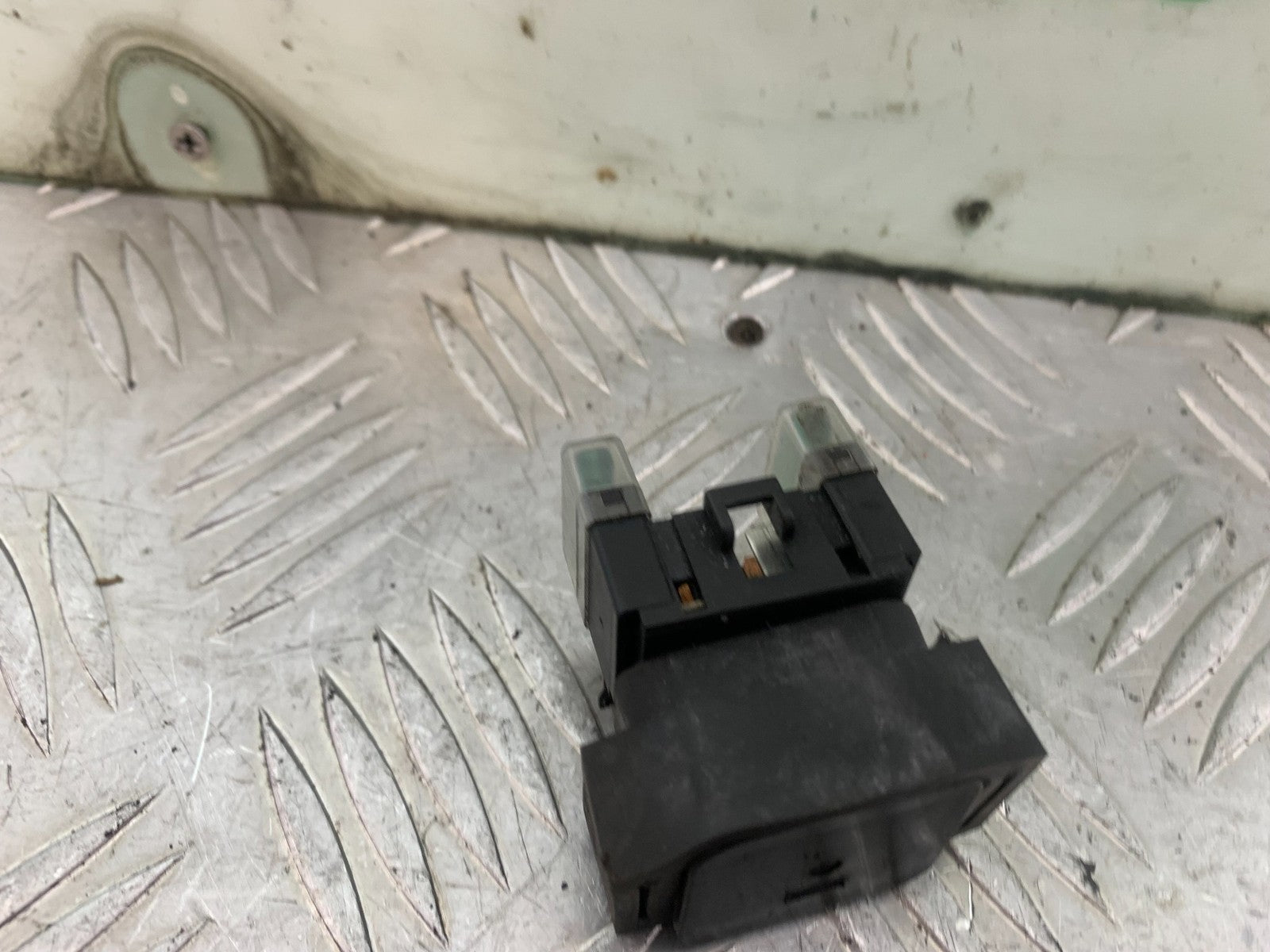 KTM 690 DUKE R LC4 STARTER SOLENOID YEAR 2012-2015  (CMB1180)