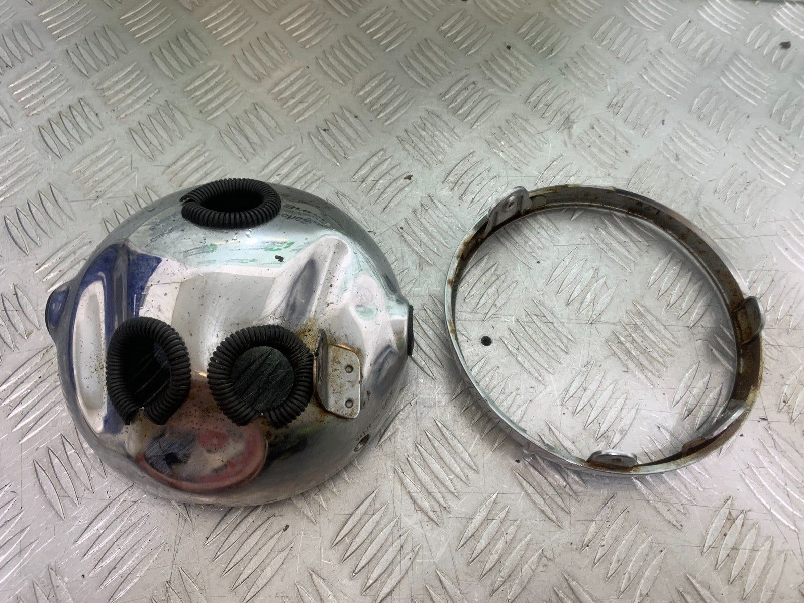 SUZUKI GS500 GS 500 HEADLIGHT BACKING  YEAR 2001-2008 (CMB1254)