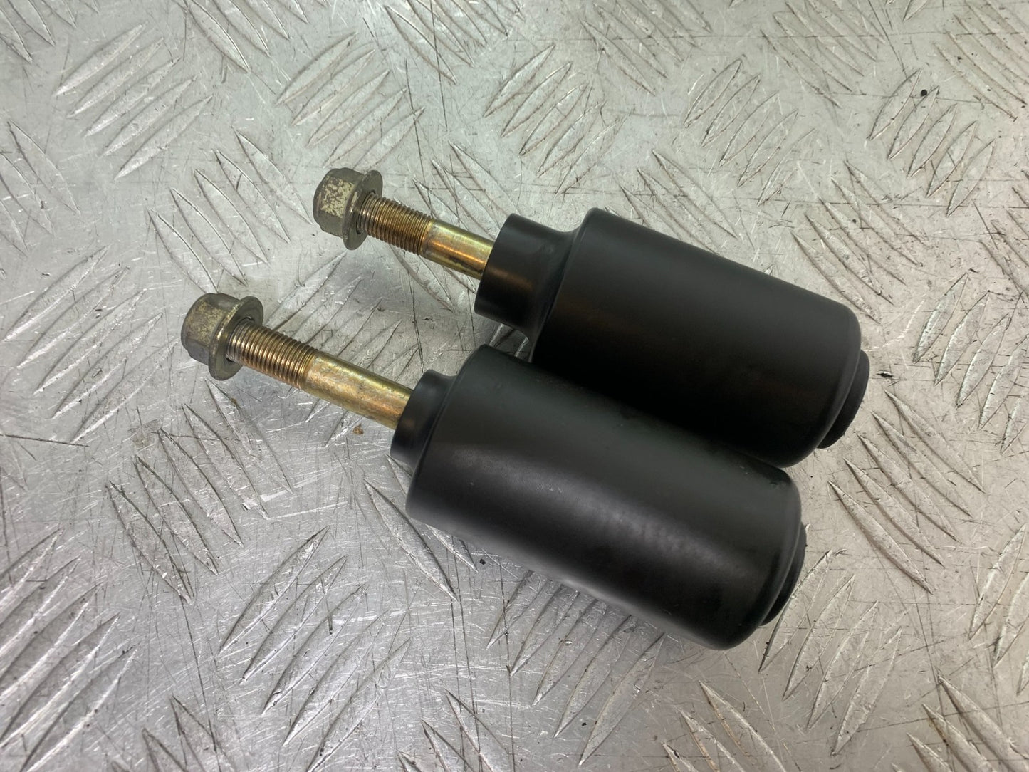 TRIUMPH 1050 SPEED TRIPLE FRAME PROTECTORS YEAR 2005-2007 (CMB1322)