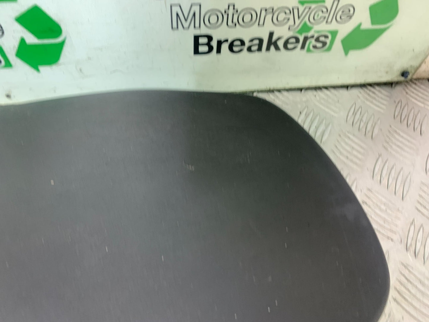 HONDA XL125 VARADERO SEAT   YEAR 2001-2006  (CMB1210)