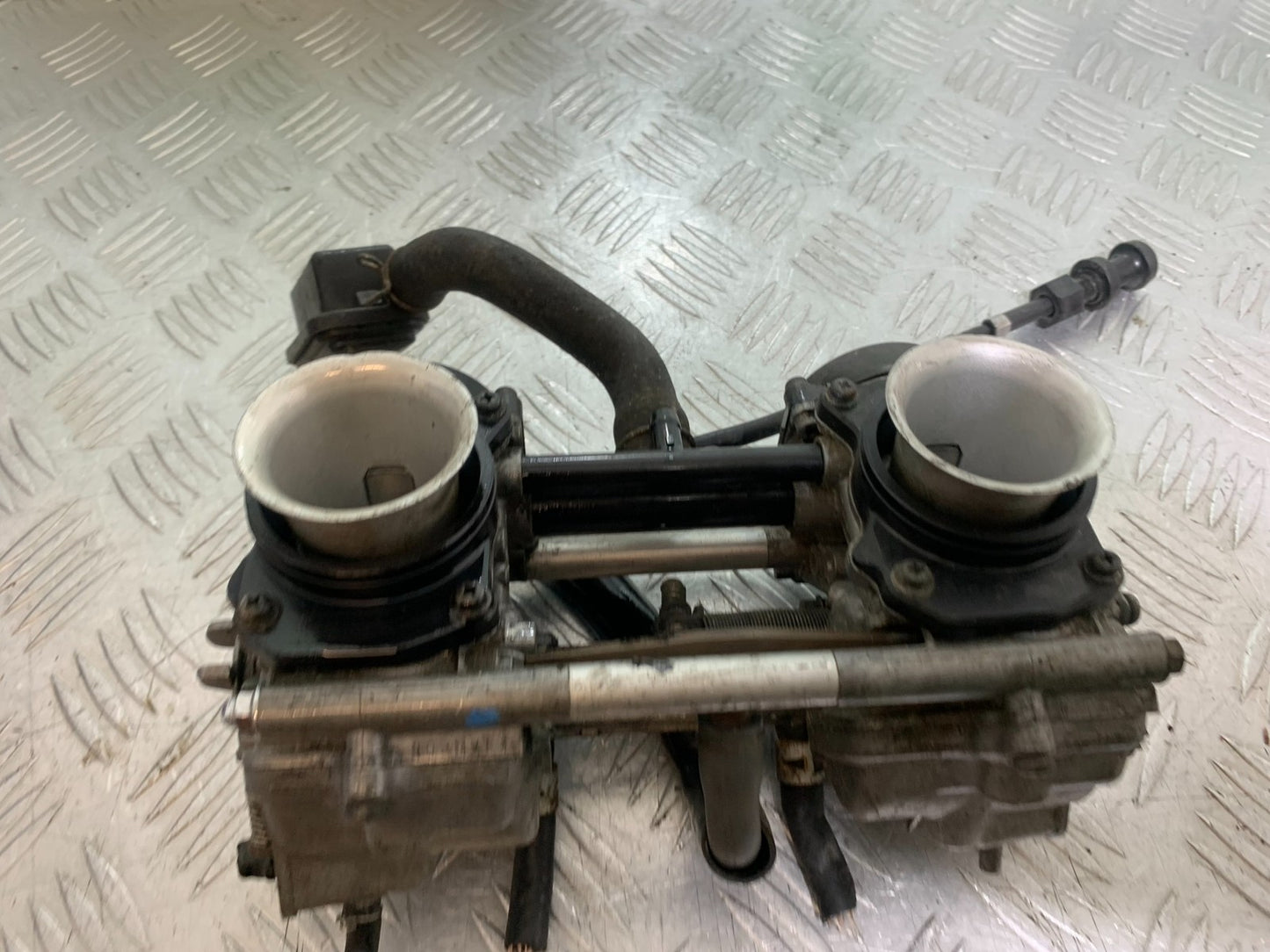 HONDA CBF500 CBF 500 CARBS   YEAR 2004-2008  (CMB1294)