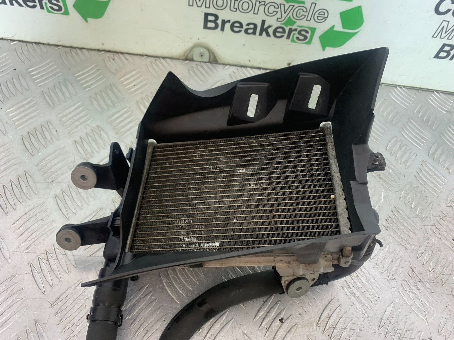 BMW R1200 R 1200 GS LEFT RADIATOR YEAR 2013-2016 (CMB1257)