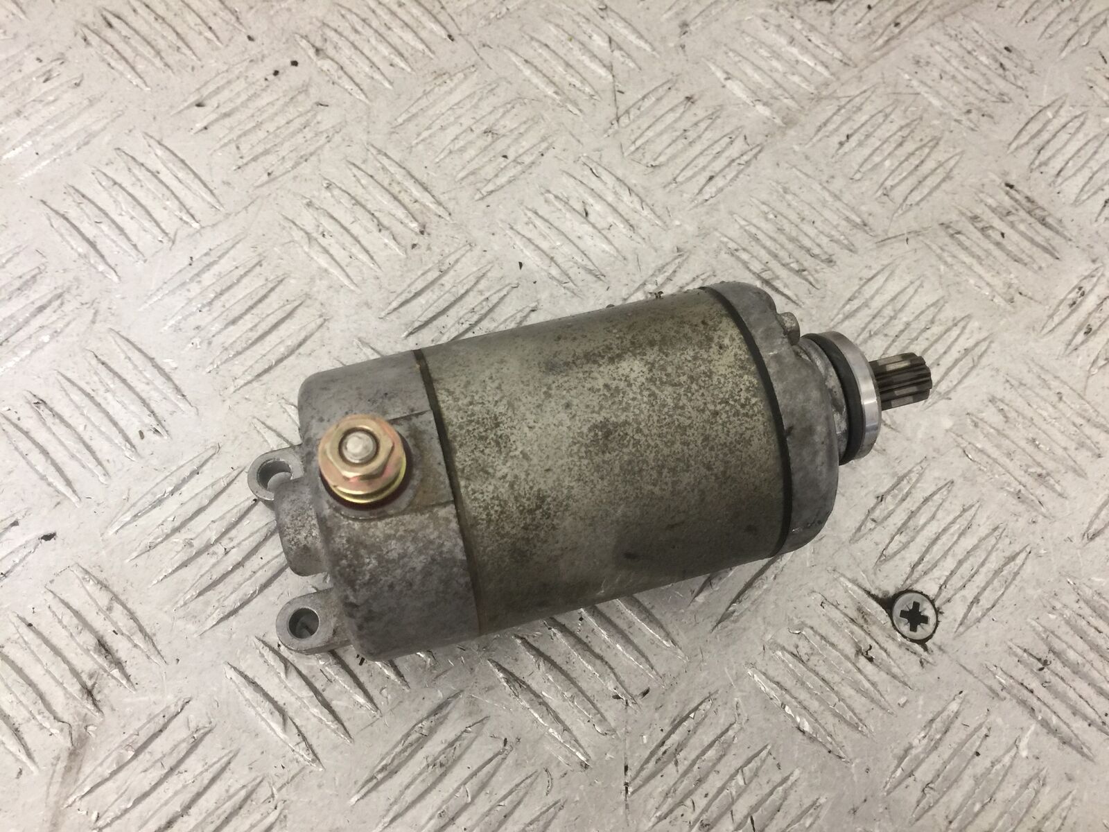 HONDA CBR1000 rr FIREBLADE STARTER MOTOR  YEAR 2004  (STOCK 853)