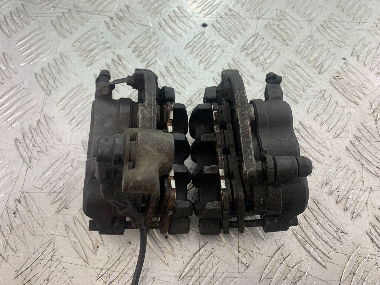 HONDA NT 700 V DEAUVILLE FRONT BRAKE CALIPERS   YEAR 2006-2011 (CMB1211)