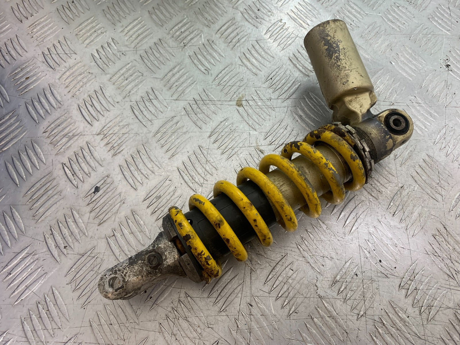 KAWASAKI ZX9R ZX9 C REAR SHOCK  YEAR 1998-99 (CMB1213)