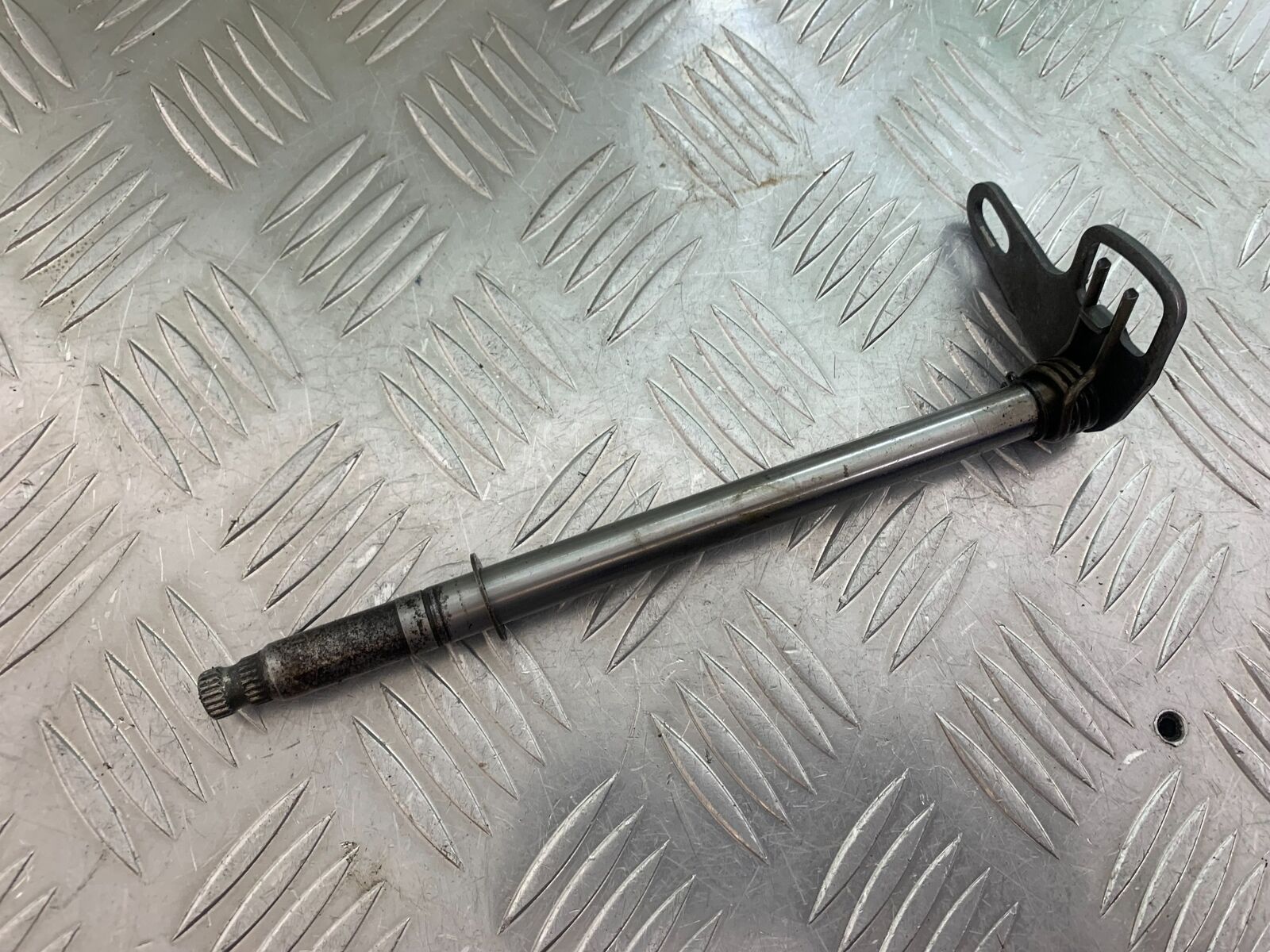 SUZUKI RF900 RF 900 GEAR SHAFT   YEAR 1999-1999 (CMB 1020)