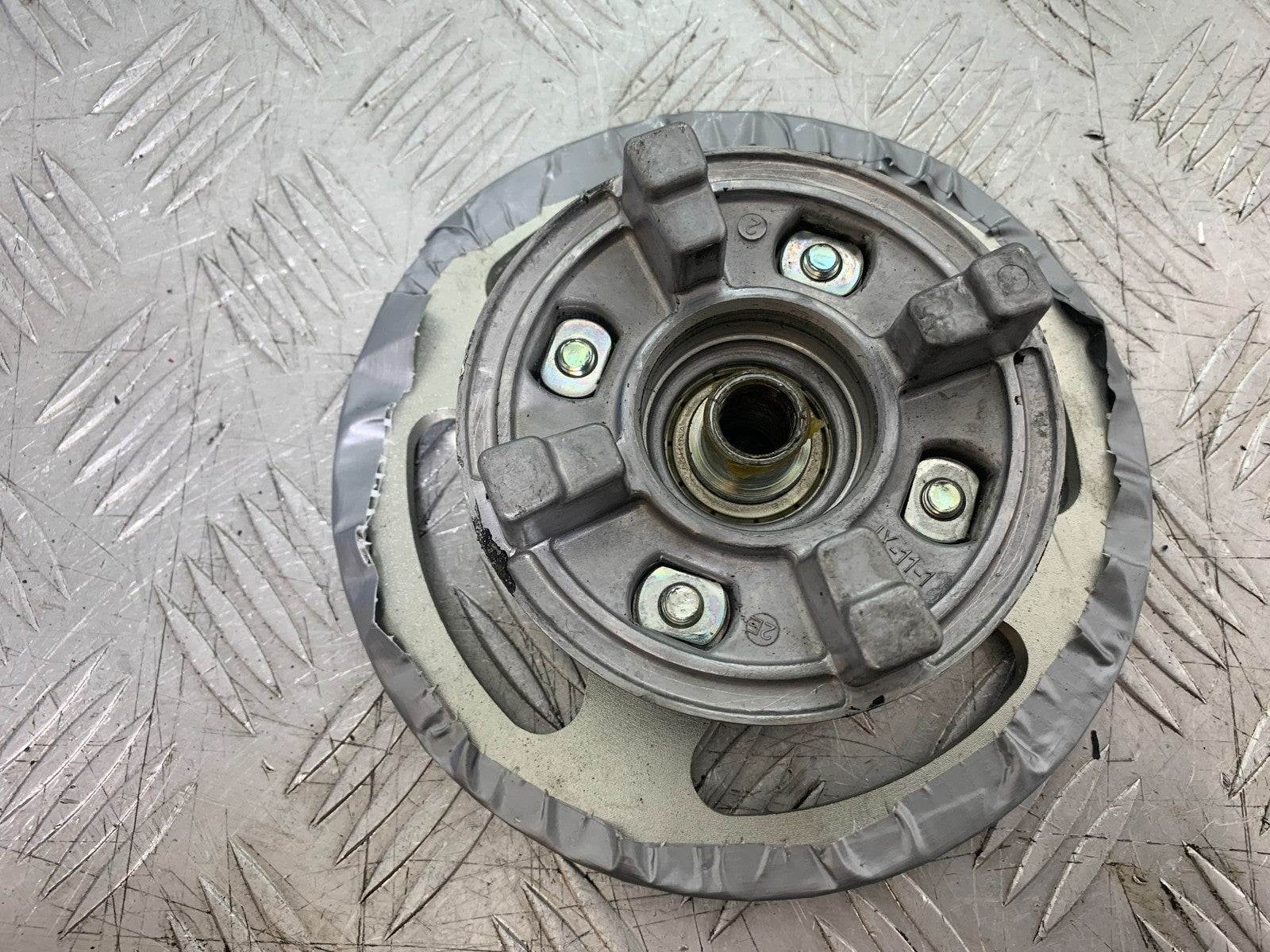 YAMAHA YBR125 YBR 125 SPROCKET CARRIER   YEAR 2010-2017 (CMB1252)