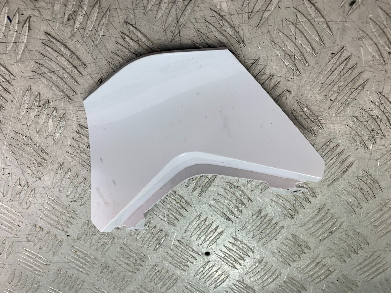 KAWASAKI ZX10R ZX10 R TAIL PIECE JOINER  2008-2010 (CMB1301)