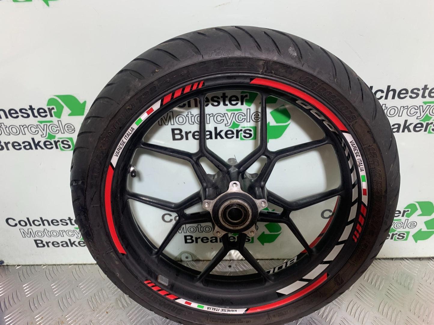 MV AGUSTA 800 F3 FRONT WHEEL  YEAR 2013-2016 (CMB1152)