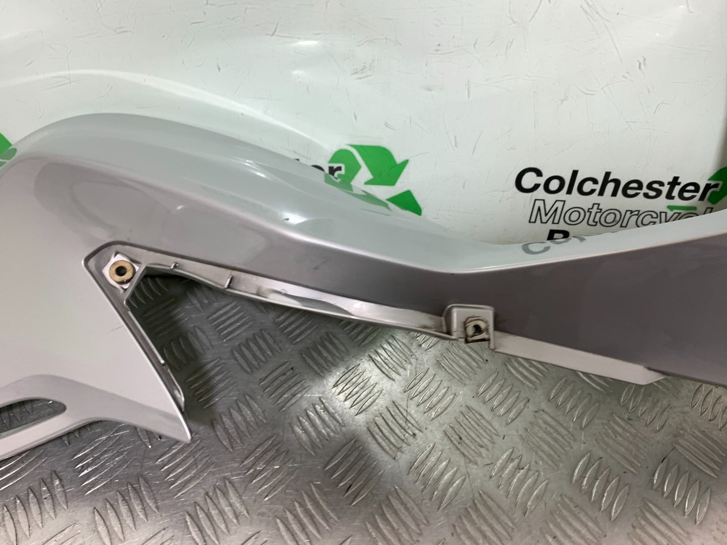 BMW F800 GT RIGHT FAIRING PANEL  YEAR 2013-2017 (CMB1248)