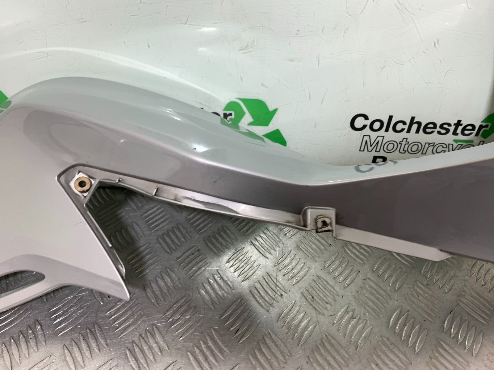 BMW F800 GT RIGHT FAIRING PANEL  YEAR 2013-2017 (CMB1248)