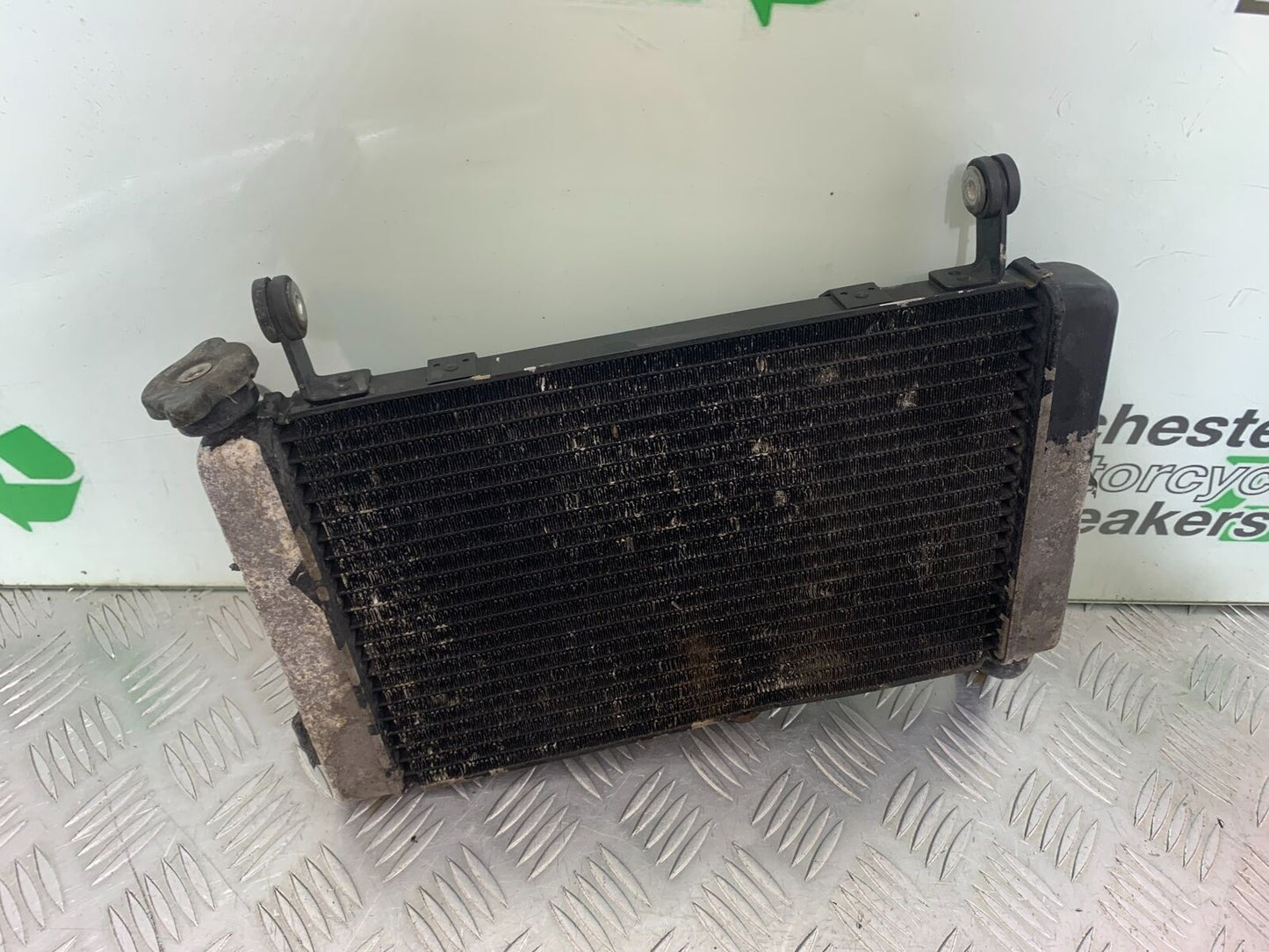 YAMAHA YZF600 YZF 600 THUNDERCAT RADIATOR  1996-2003 (CMB1105)