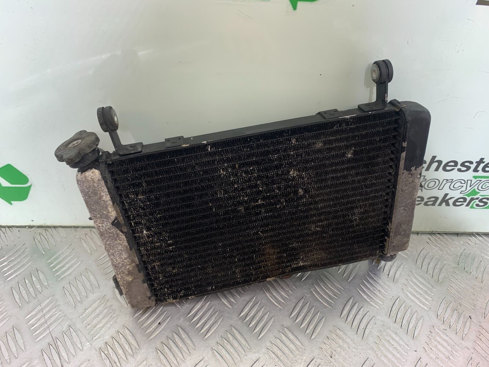 YAMAHA YZF600 YZF 600 THUNDERCAT RADIATOR  1996-2003 (CMB1105)