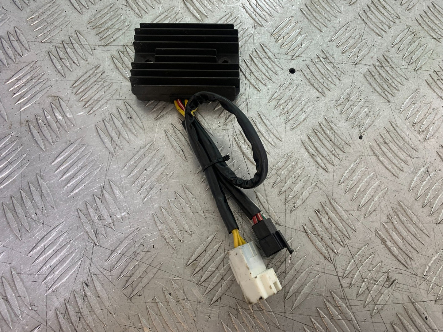 APRILIA RSV4 FACTORY REGULATOR  YEAR 2009-2012(CMB1224)