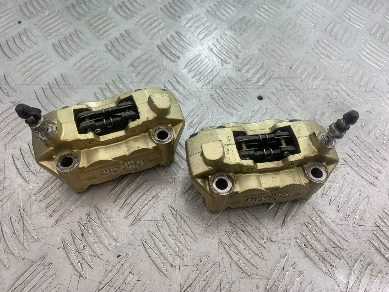 APRILIA SL750 SL 750 SHIVER FRONT BRAKE CALIPERS  YEAR 2008-2016 (CMB1242)
