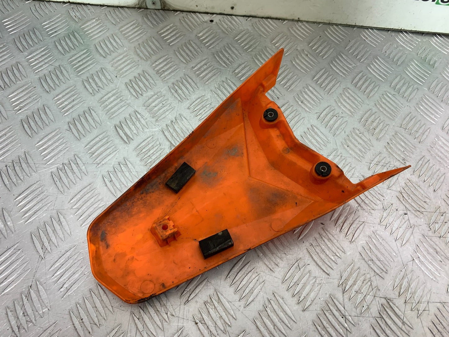 QINGQI QM125 GY-2B REAR MUDGUARD YEAR 2016 (CMB1228)