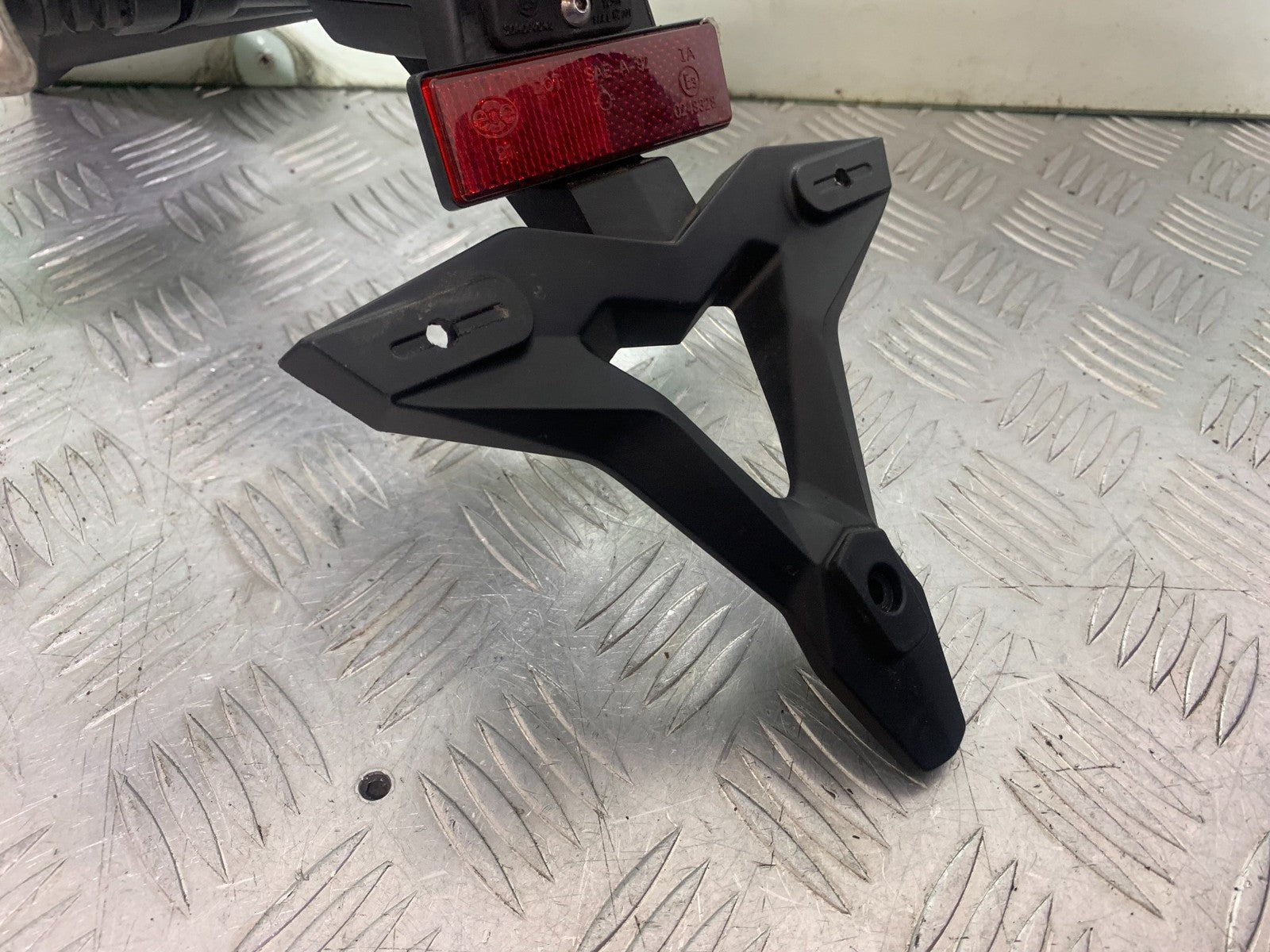 TRIUMPH 675 STREET TRIPLE REAR MUDGUARD AND INDICATORS   2013-2016 (CMB1186)
