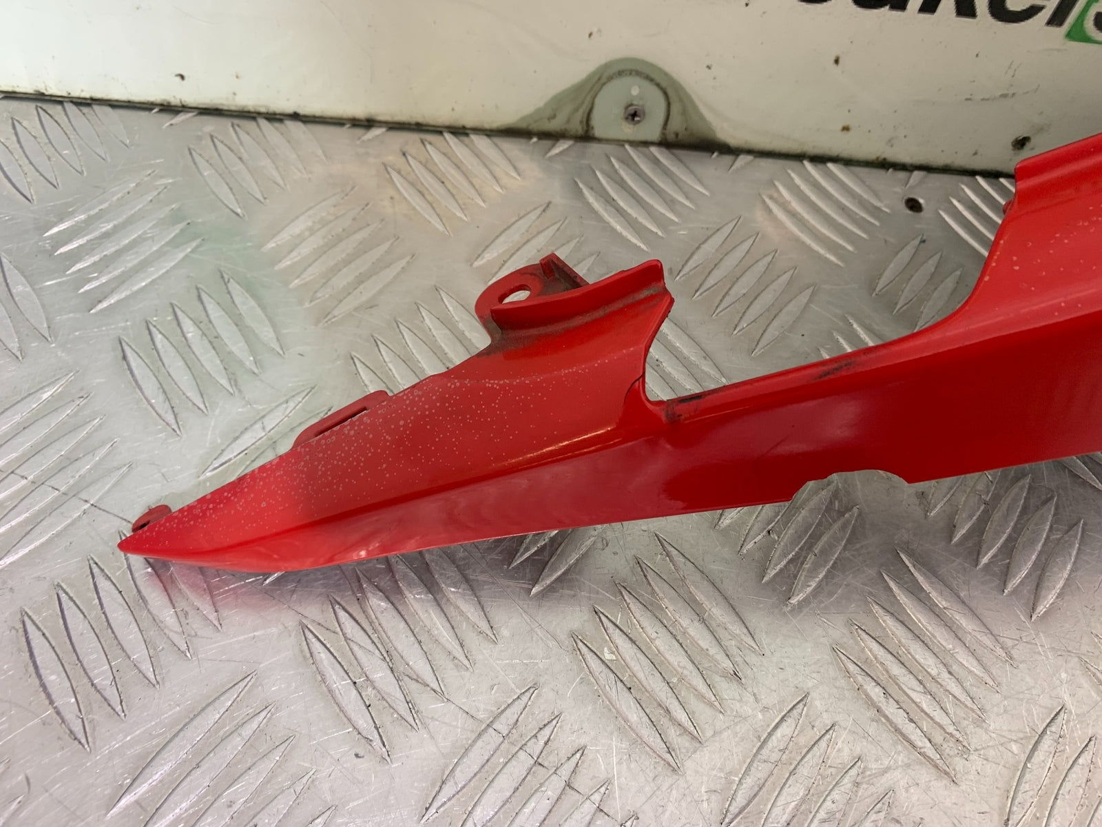 HONDA CBR500R CBR 500 R LEFT SEAT PANEL  YEAR 2012-16 (CMB1151)