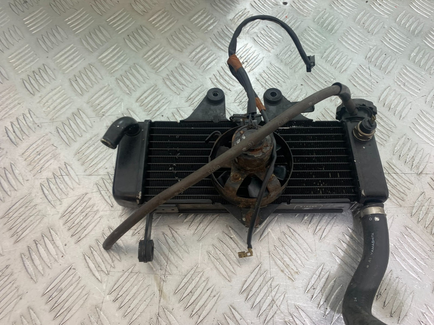 HONDA XL125 VARADERO RADIATOR   YEAR 2001-2006  (CMB1210)