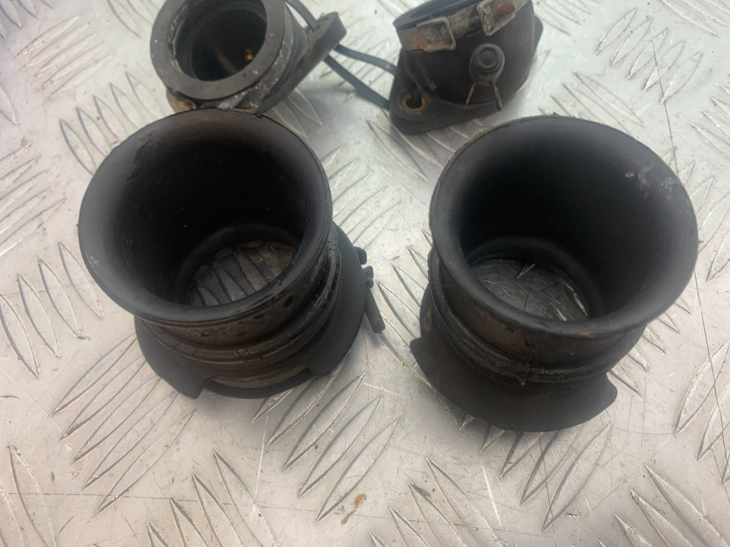 YAMAHA XV535 XV 535 VIRAGO CARB RUBBERS    YEAR 1994-02 (CMB1139)