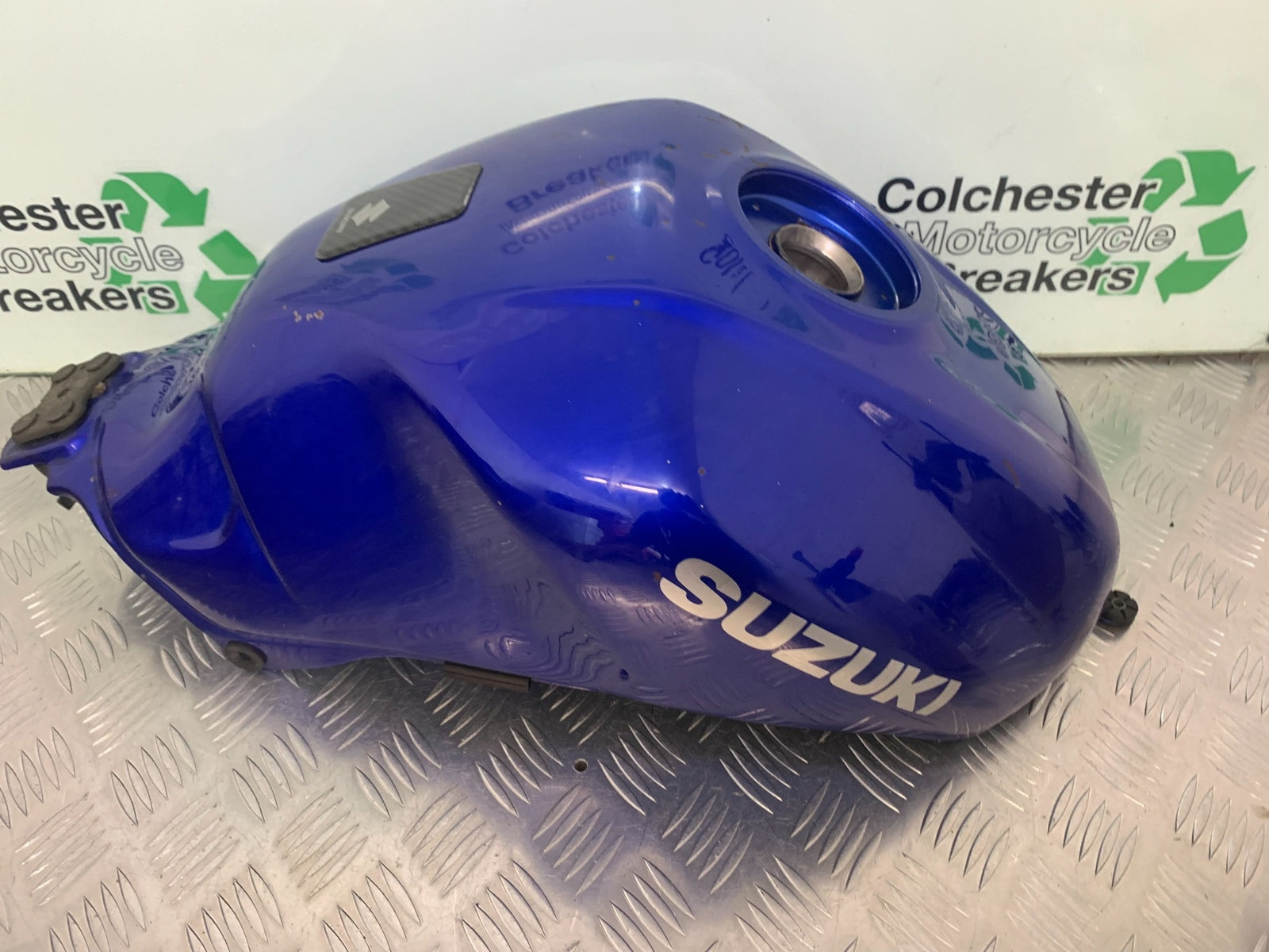 SUZUKI SV1000 SV 1000 K4 PETROL TANK YEAR 2004 (STOCK 990)