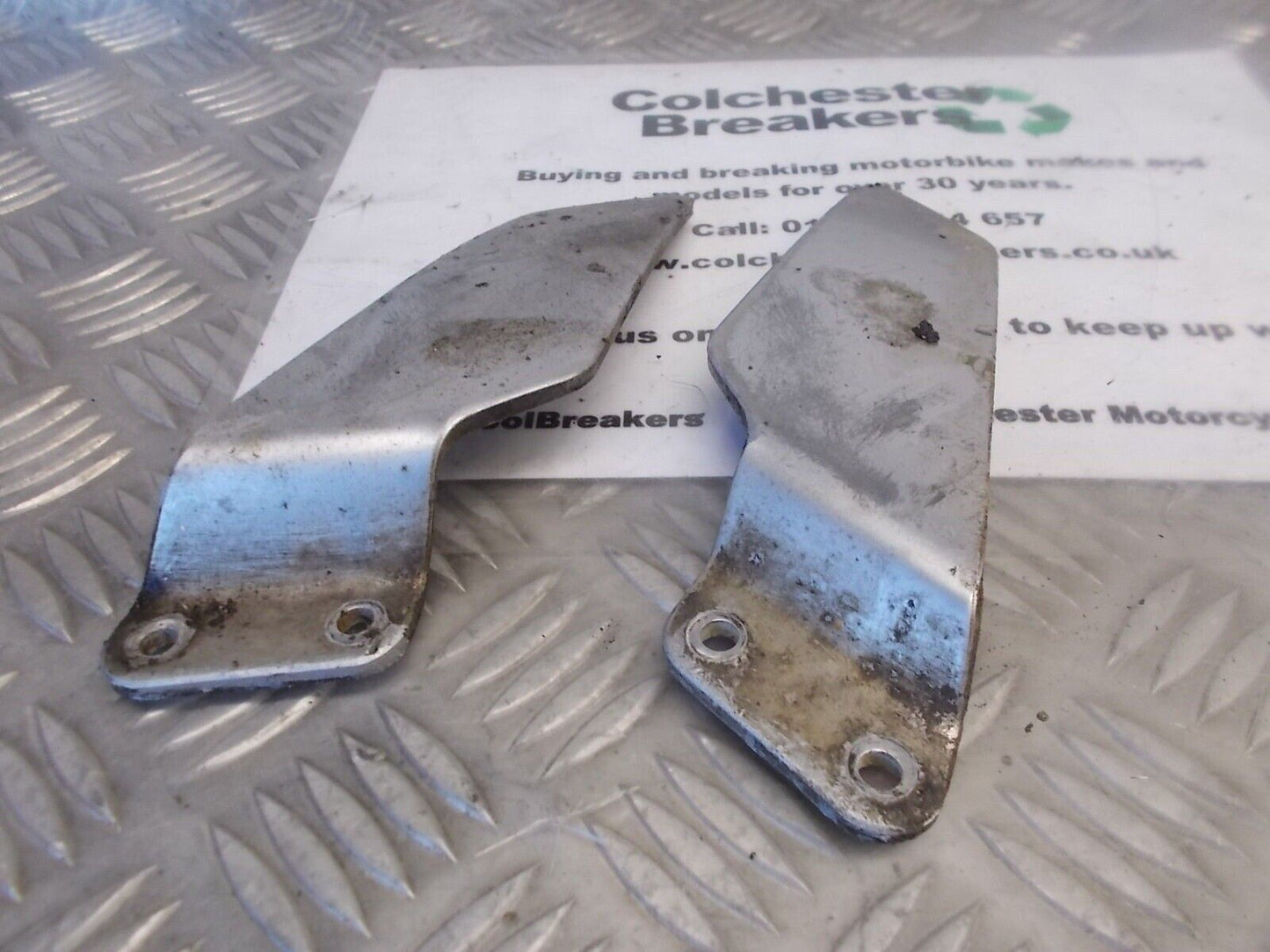 YAMAHA FZR600 FZR 600 HEEL PLATES YEAR 1993