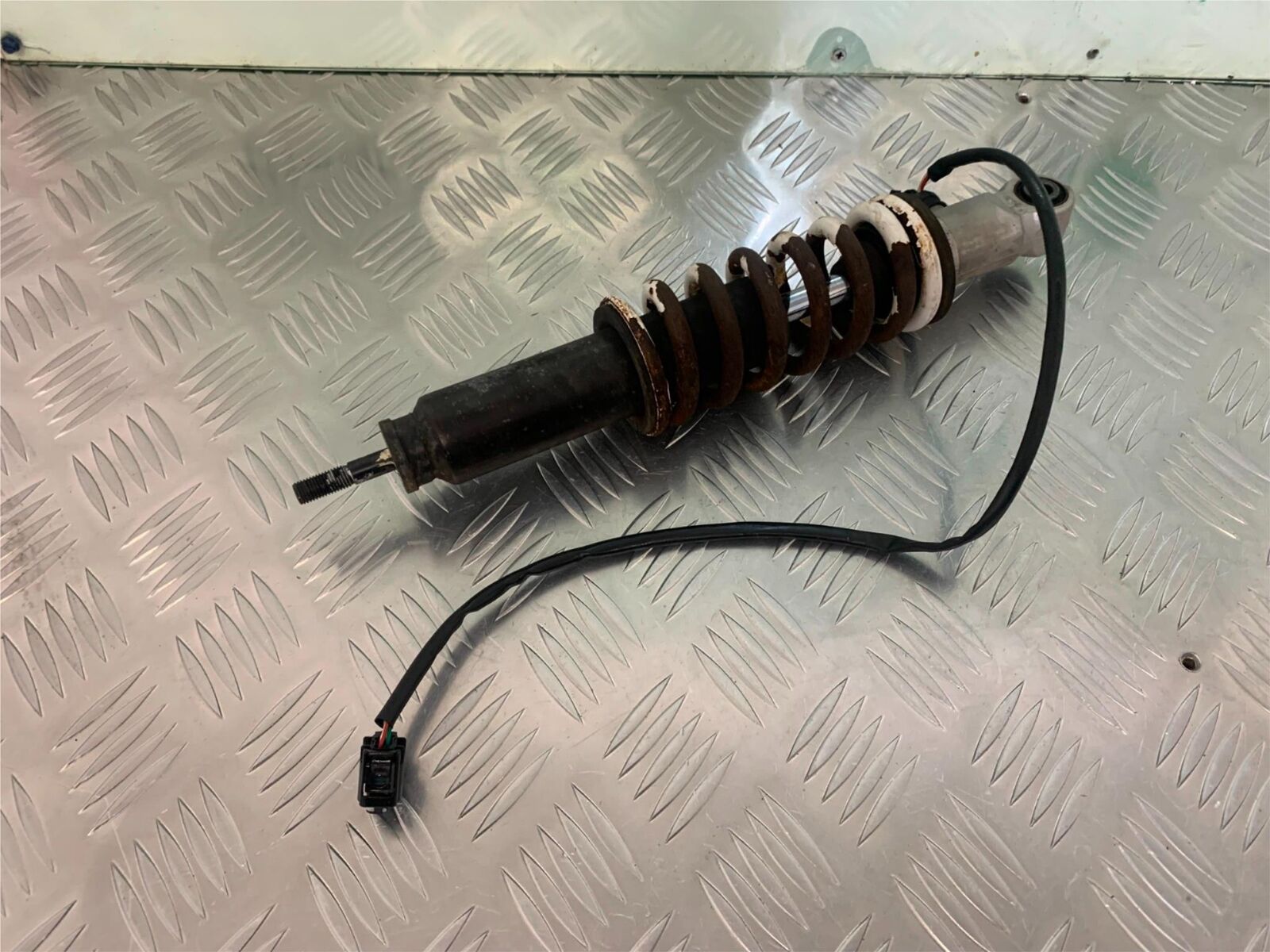 BMW R1200 RT R 1200 RT FRONT SHOCK   YEAR 2005-2009 (STOCK 943)