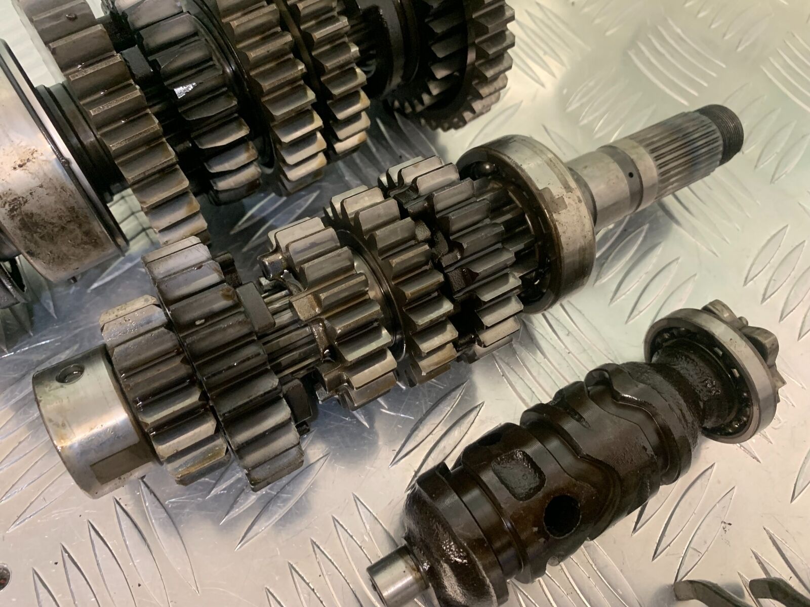 HONDA CBR1100 BLACKBIRD GEARBOX  YEAR 1999-05 (STOCK 961)