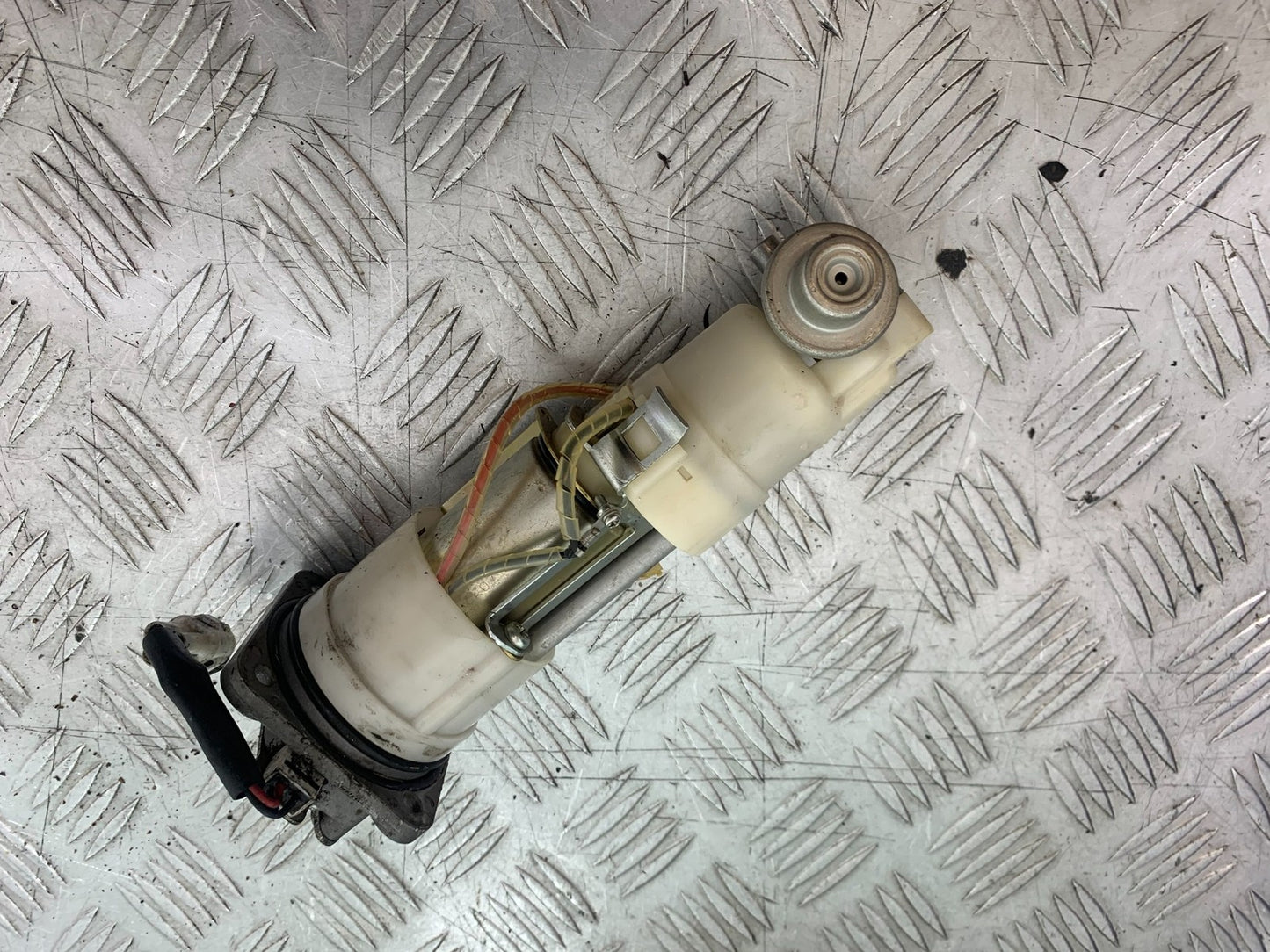 KTM 990 SUPER DUKE PETROL PUMP YEAR 2007-2011  (CMB1207)