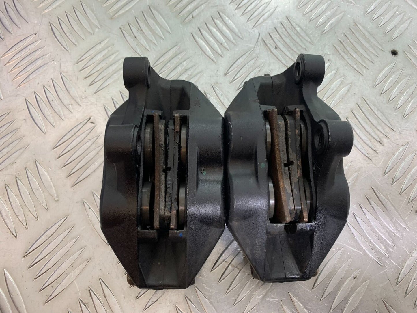 BMW F800 GT FRONT CALIPERS   YEAR 2013-2017 (CMB1031)