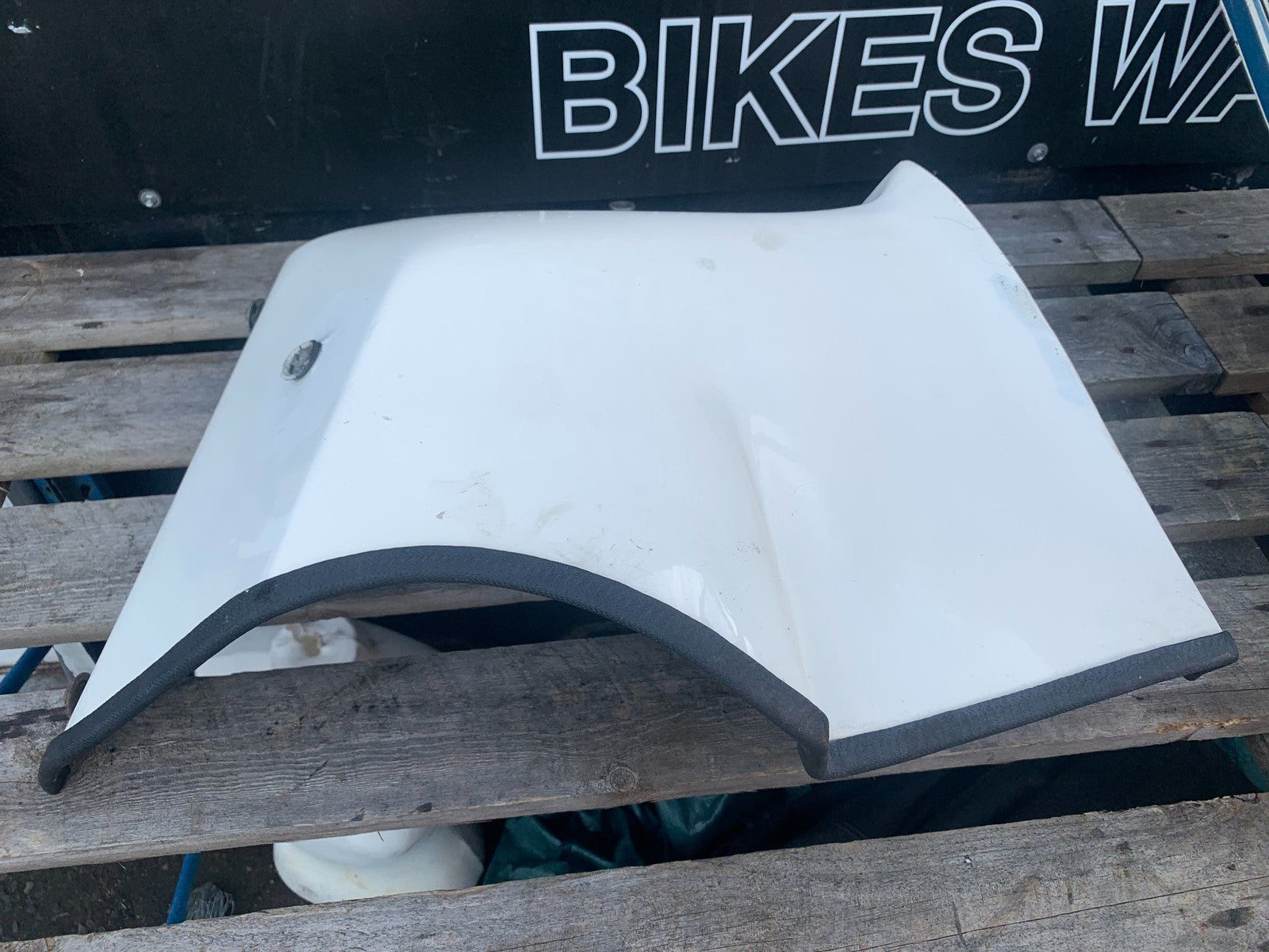 HONDA GL500 GL 500 SILVERWING TOP FAIRING & LOWERS YEAR 1981-82 (CMB1168)
