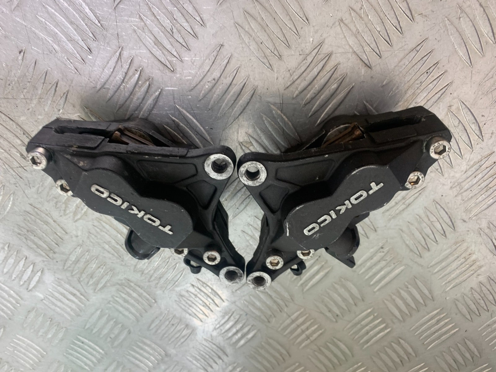 KAWASAKI ZX9R ZX9 E1 FRONT CALIPERS   YEAR 2000-01 (CMB1171)