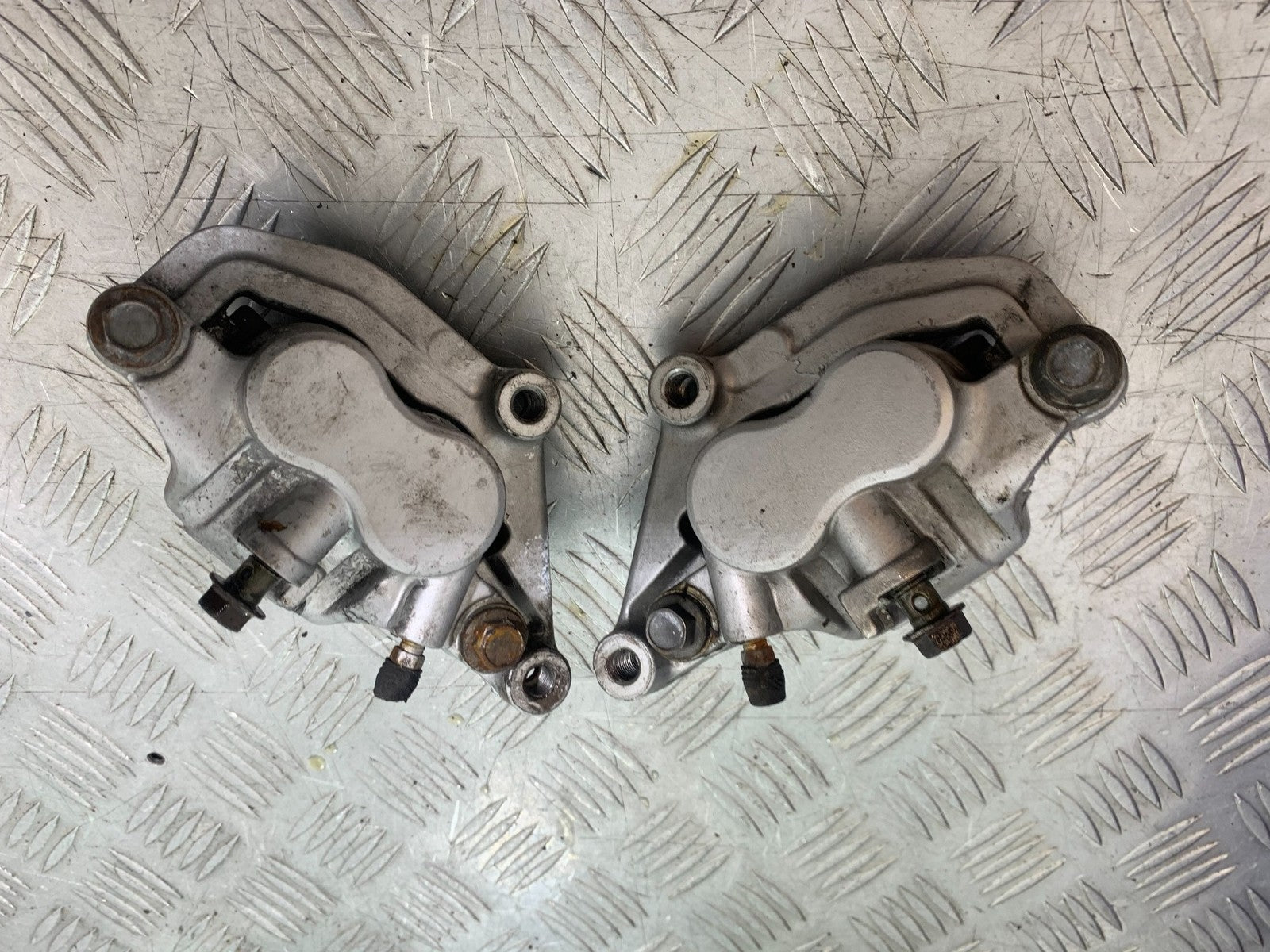 YAMAHA XVS 1300 MIDNIGHT STAR FRONT BRAKE CALIPERS   YEAR 2007-16 (CMB1200)