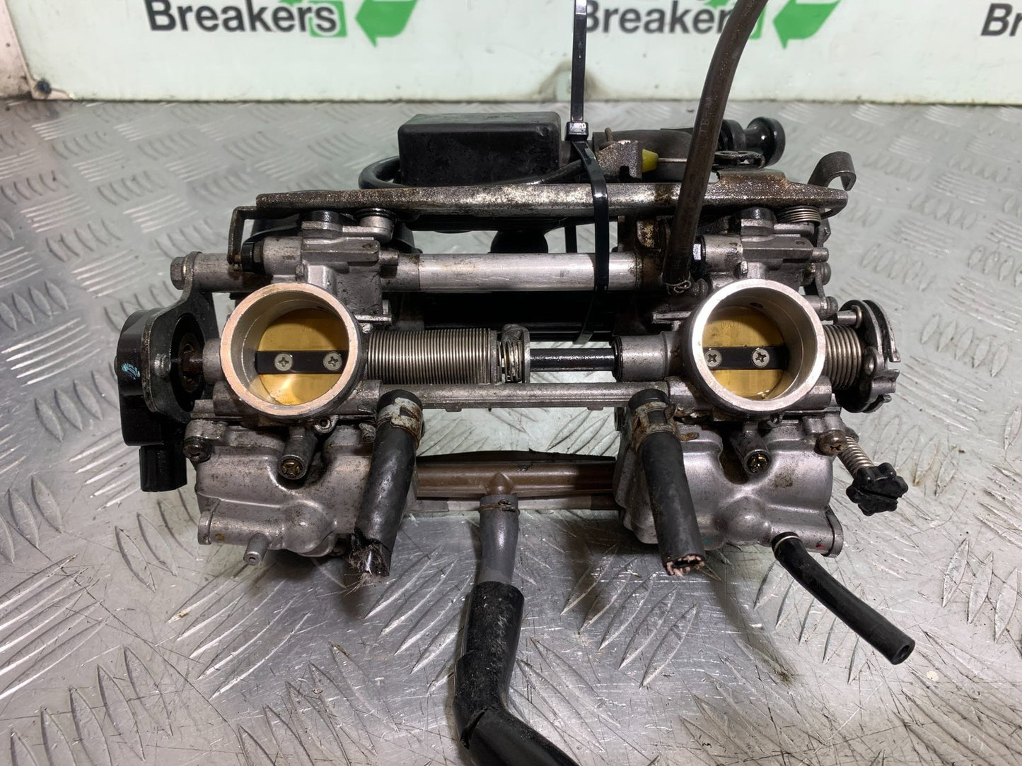 HONDA CBF500 CBF 500 CARBS   YEAR 2004-2008  (CMB1294)