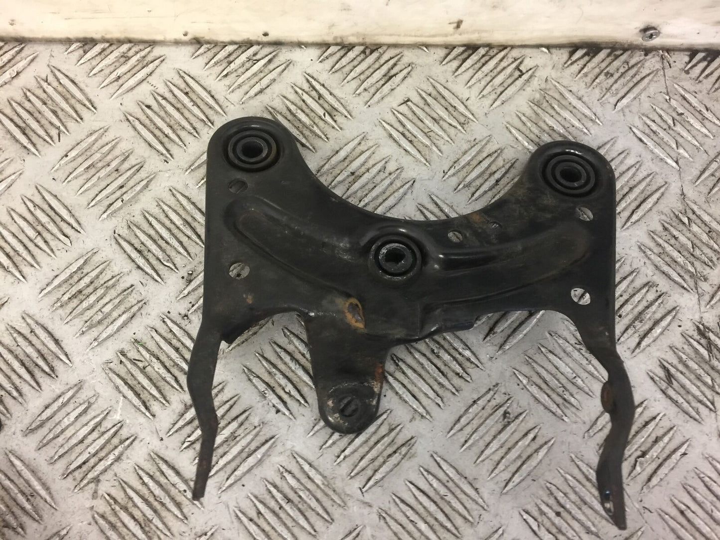 MOTO GUZZI SPORT 4V CLOCK BRACKET YEAR 2009 (STOCK 469)