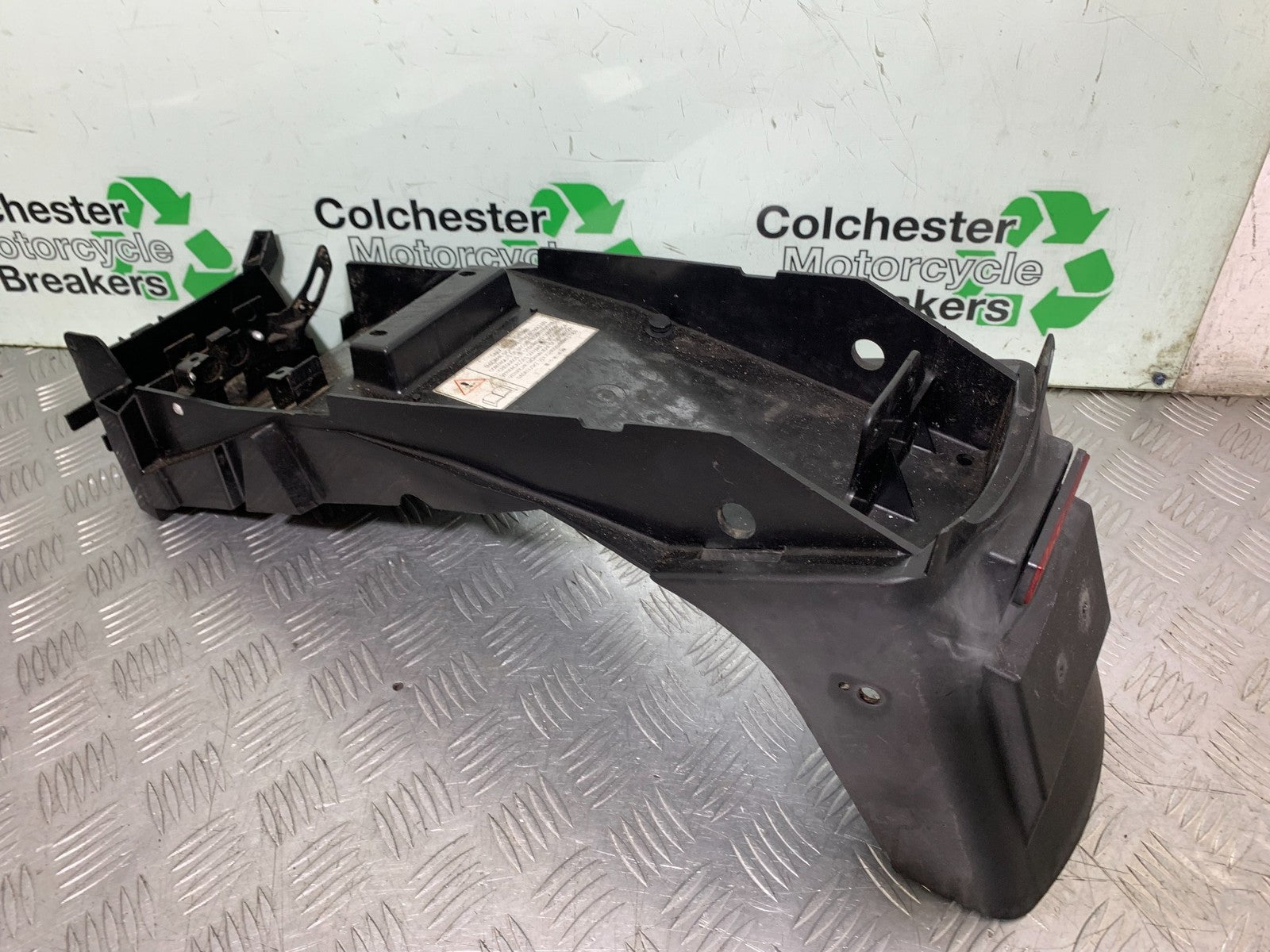 TRIUMPH 955I SPRINT RS REAR MUDGUARD  YEAR 1999-03 (CMB1313)
