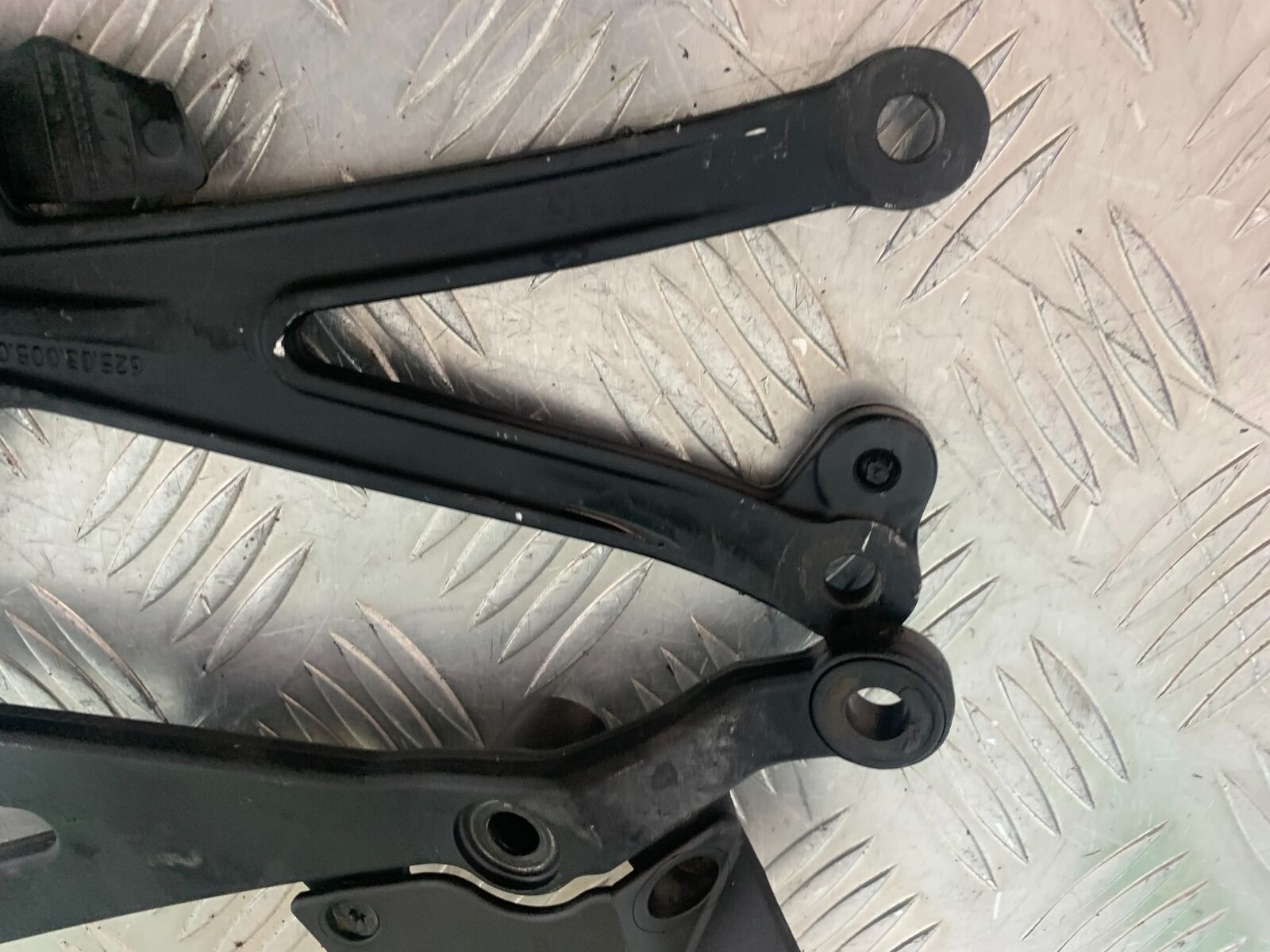 KTM 990 SUPERMOTO T ENGINE BRACKETS  YEAR 2010-2011  (CMB1127)
