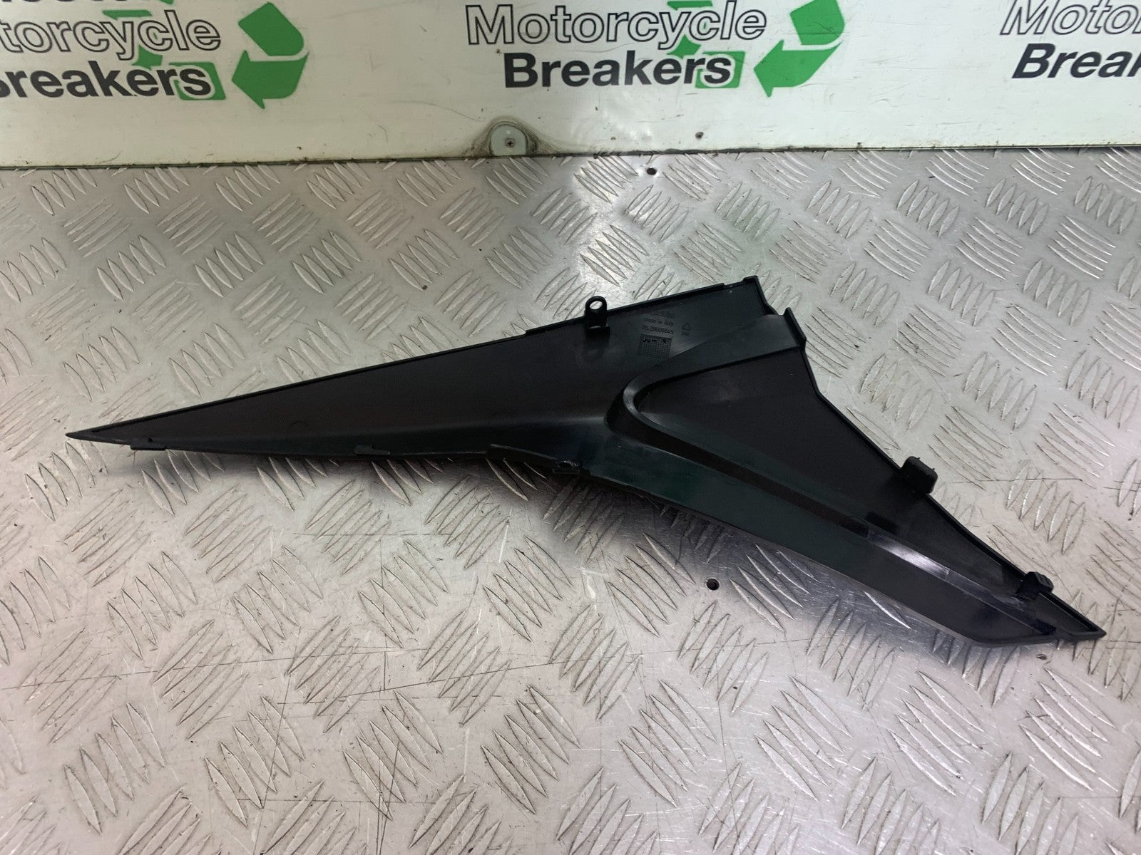 APRILIA RS660 RS 660 RIGHT SIDE INFILL COVER  YEAR 2020-2024 (CMB1202)