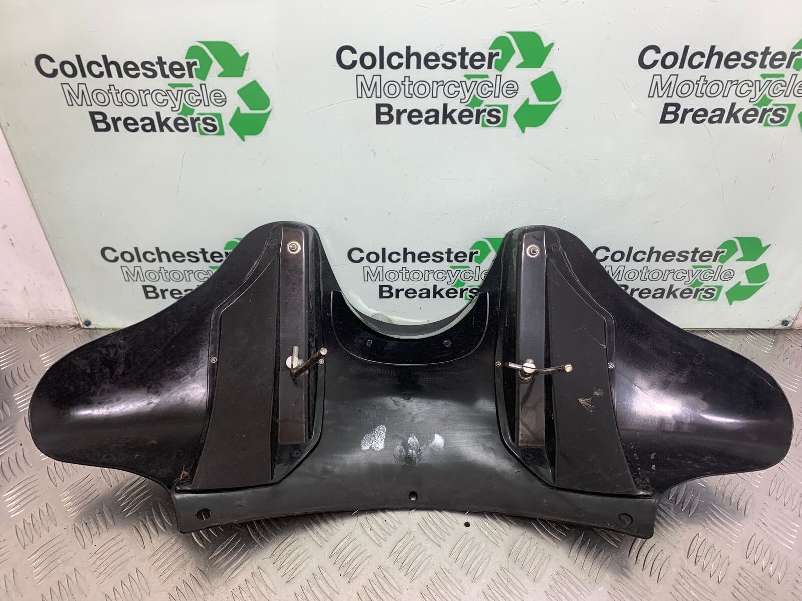 SUZUKI INTRUDER VL800 C800 BATWING FAIRING   YEAR 2012-16 (CMB1039)
