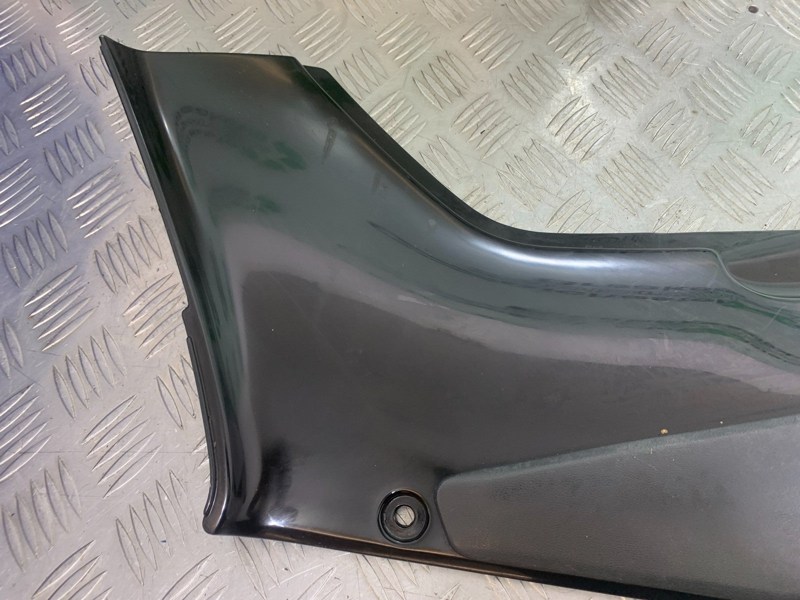 HONDA ST1100 PAN EUROPEAN LEFT SEAT PANEL  YEAR 1993-2001 (CMB1195)