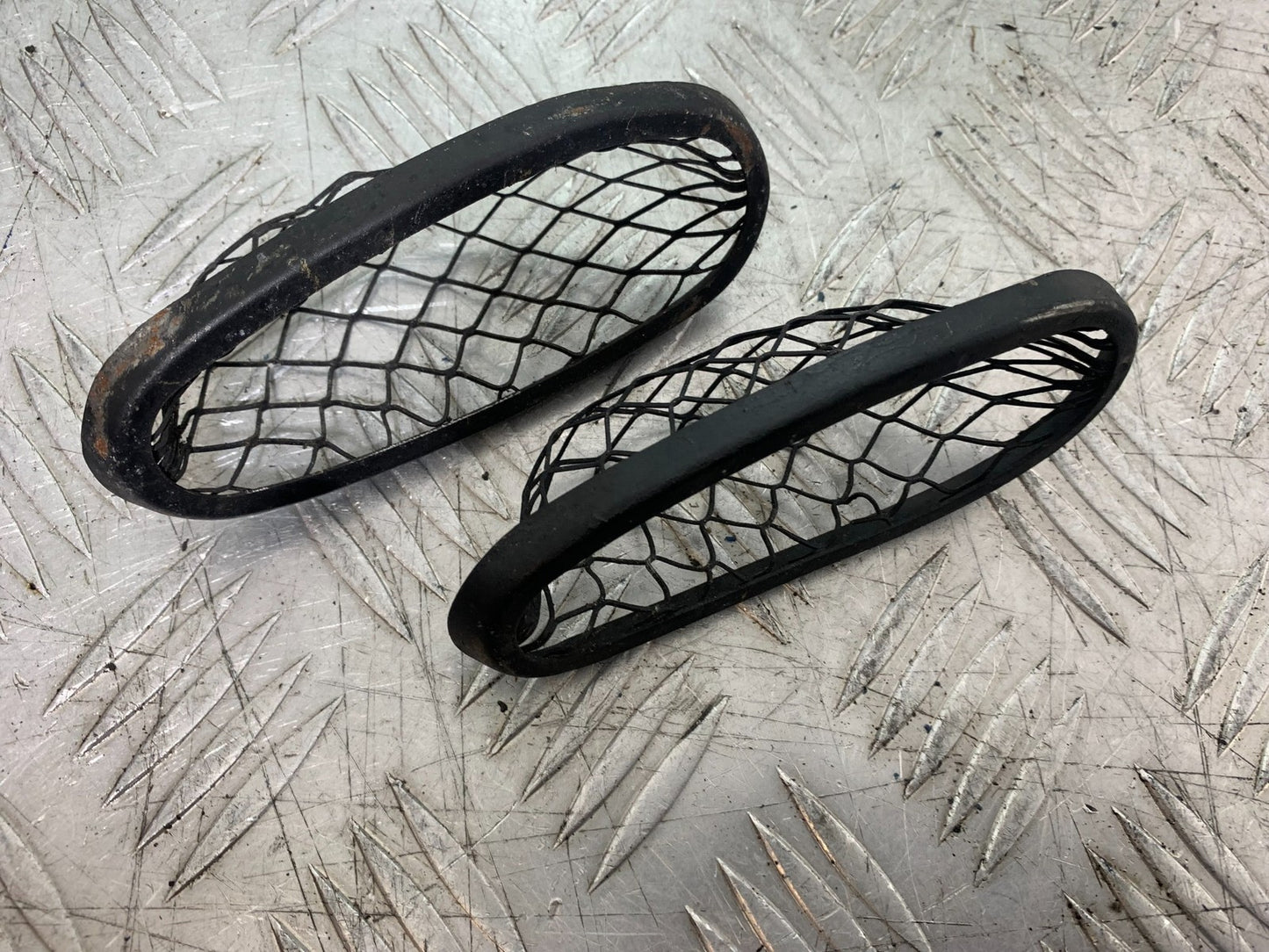 KAWASAKI ZZR1100 D TOP FAIRING GRILLS   YEAR 1993-2001 (CMB1289)