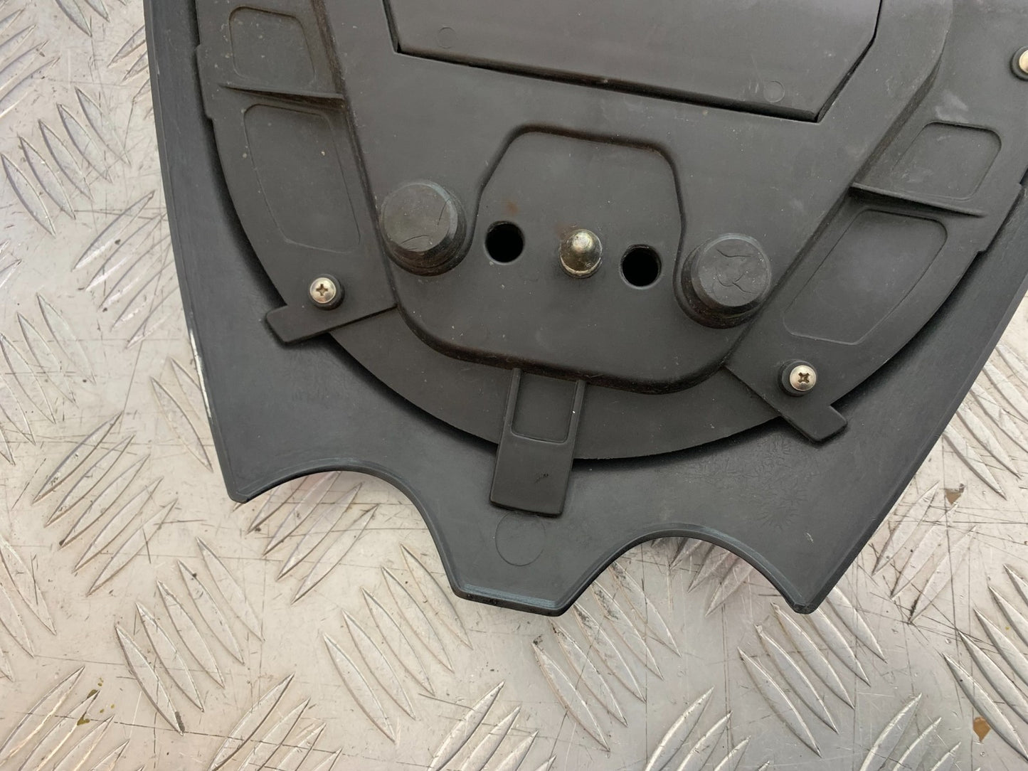 APRILIA RSV1000 RSV 1000 MILLE SEAT HUMP  1998- 2003 (CMB1184)
