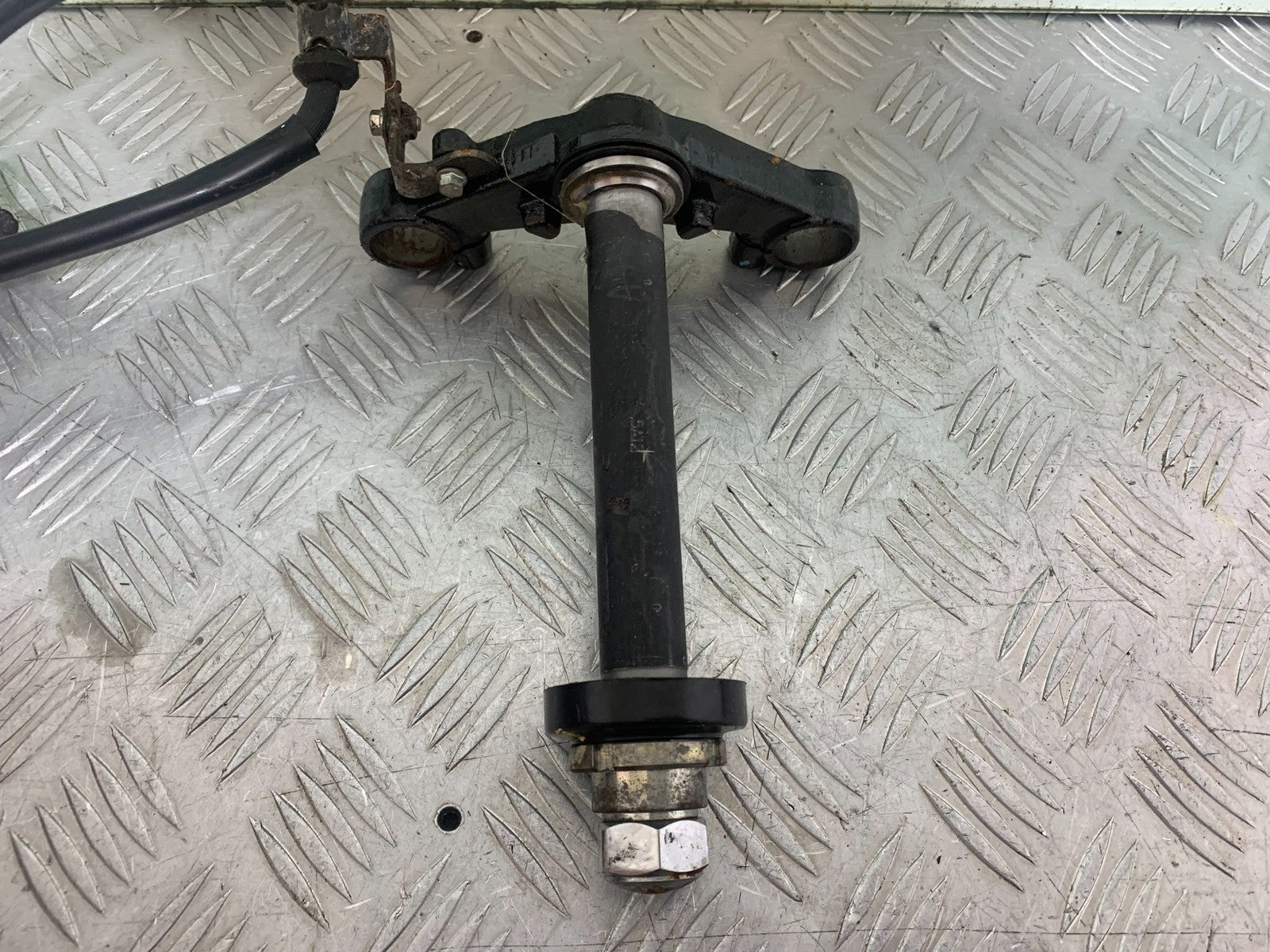 HONDA CBF125 CBF 125 BOTTOM YOKE  YEAR 2009-14  (CMB1172)