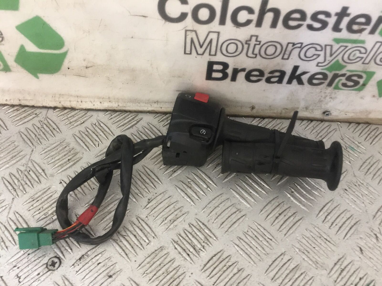 KAWASAKI Z125 Z 125 RIGHT SWITCH GEAR  2018-2020 (STOCK 743)