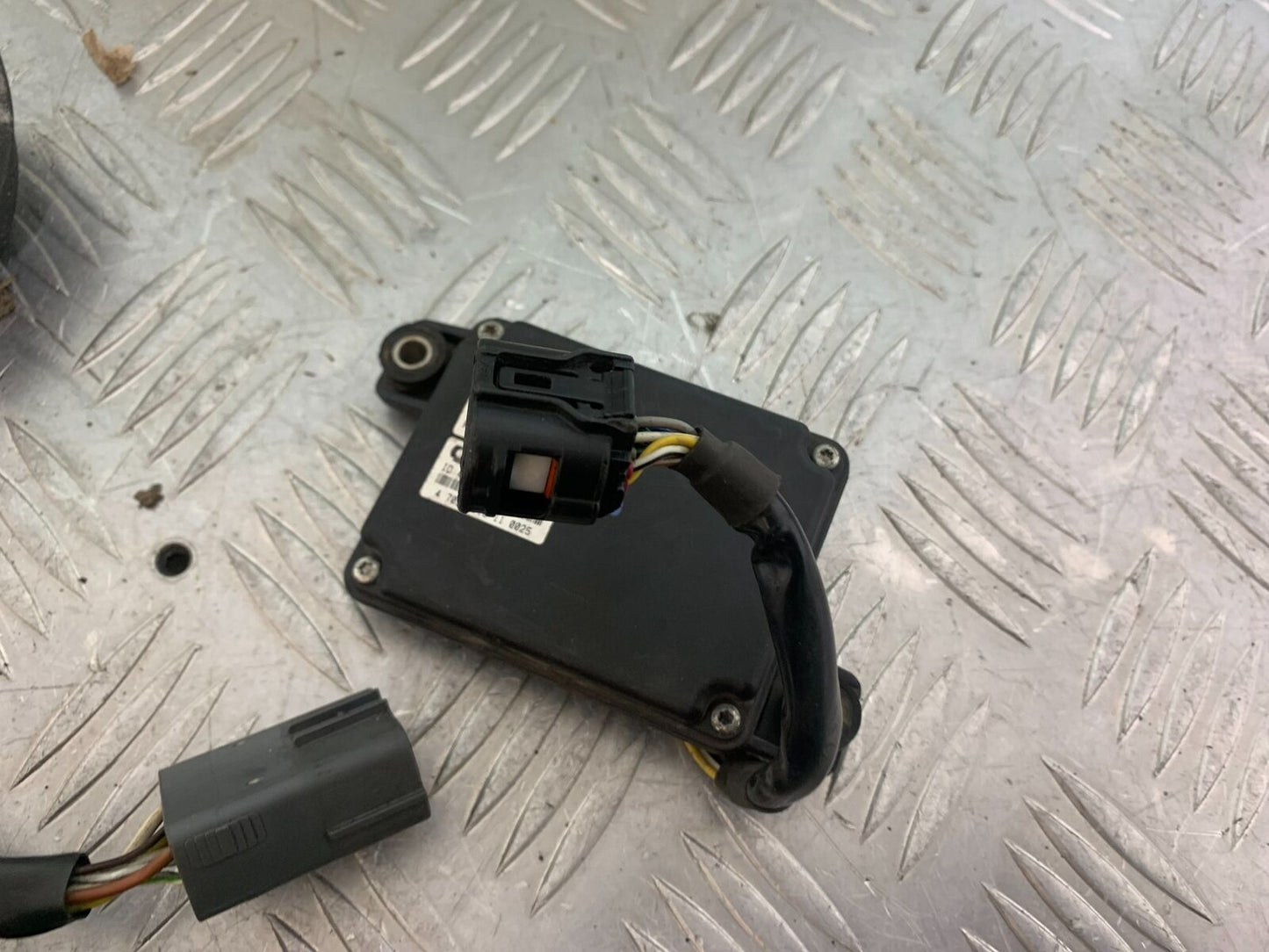 TRIUMPH TIGER 800 ECU LOCKS KEYS (NON ABS)  YEAR 2011-2013  (CMB1113)
