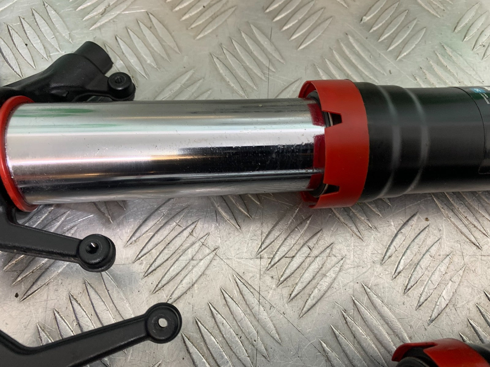 KTM 1290 SUPER DUKE R FORKS (SLIGHTLY BENT) YEAR 2020-2024 (CMB1272)