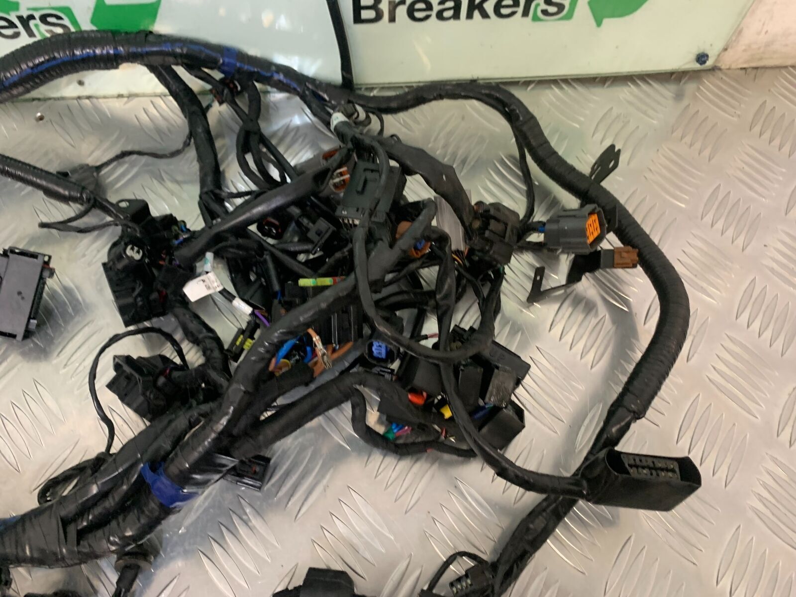 TRIUMPH TIGER 800 XCX WIRING LOOM   YEAR 2015-2017  (STOCK 966)